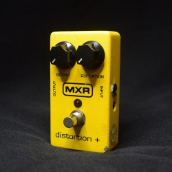 MXR Distortion+ M-104
