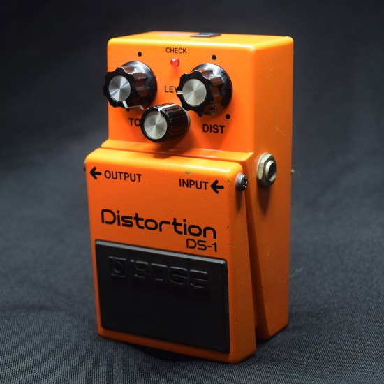 Boss Distortion DS-1