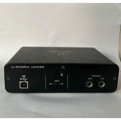 Behringer U-phoria UMC22