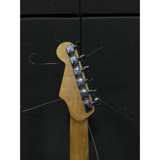 Squier by Fender Strat California Series Squier by Fender Strat California Series