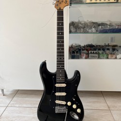 Squier by Fender Sratocaster Standard 2008 Indonésia