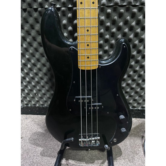 Fender Roger Waters Precision Bass 2011