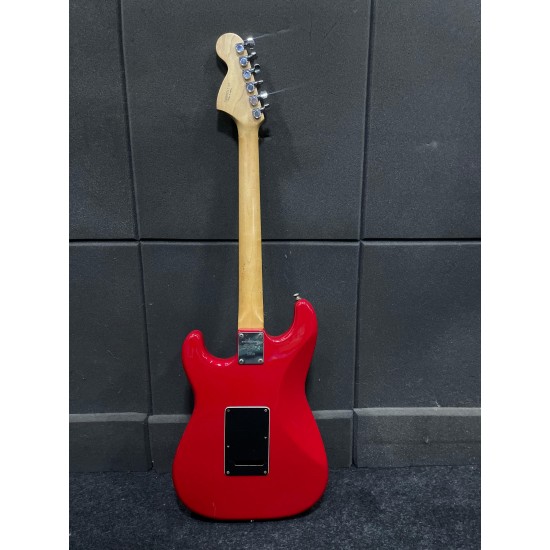 Squier by Fender Affinity series Strato china 2002