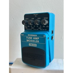 Behringer Tube Amp Modeler TM 300
